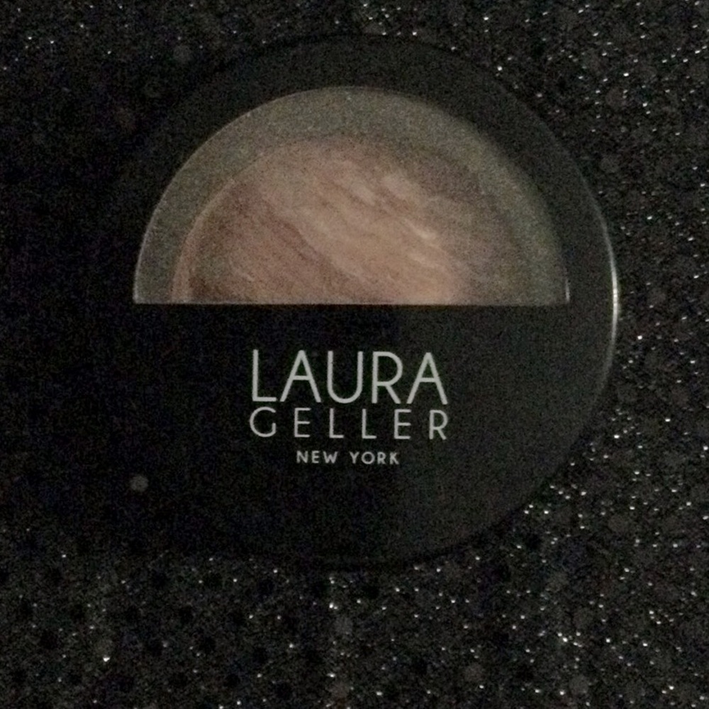 Laura Geller New York baked blush and Brighton